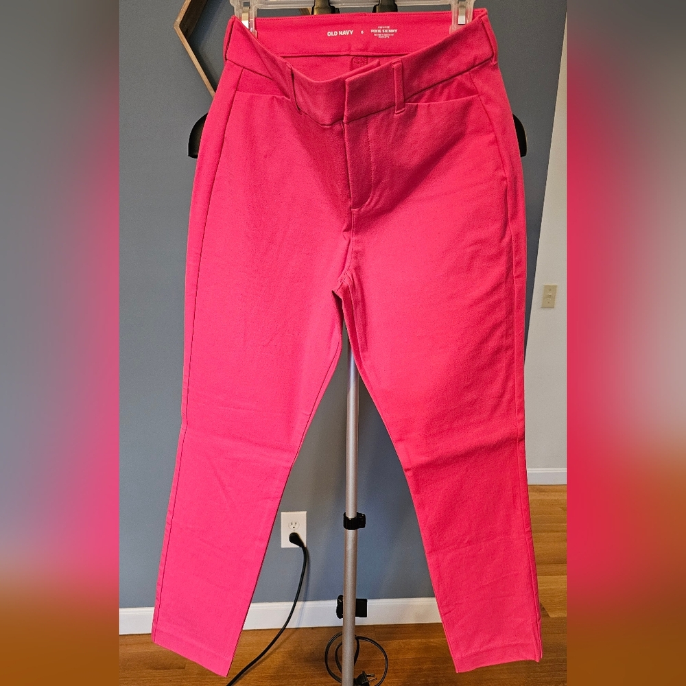 OLD NAVY - HOT PINK PIXY SKINNY PANTS - SIZE 6